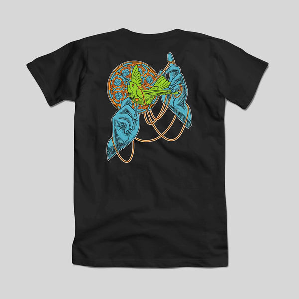 “Stitched Hope” Tシャツ